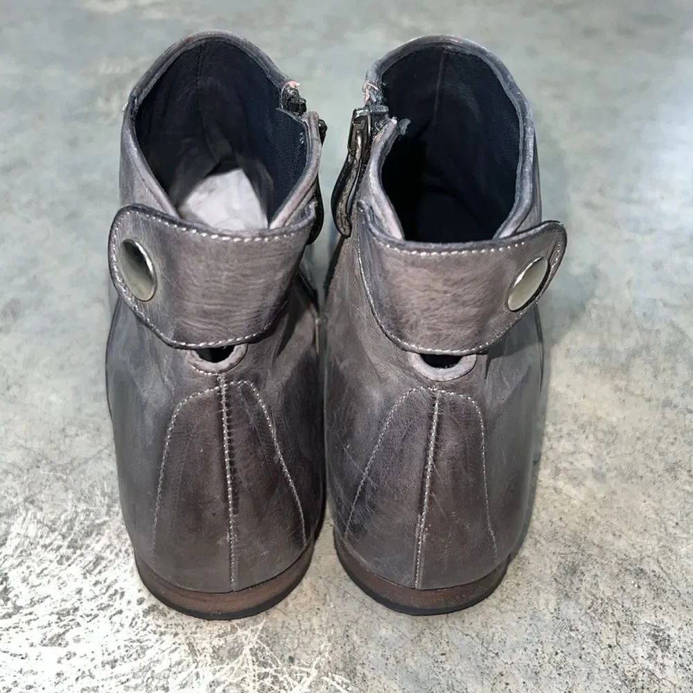 * Alberto Fermani charcoal leather ankle boots